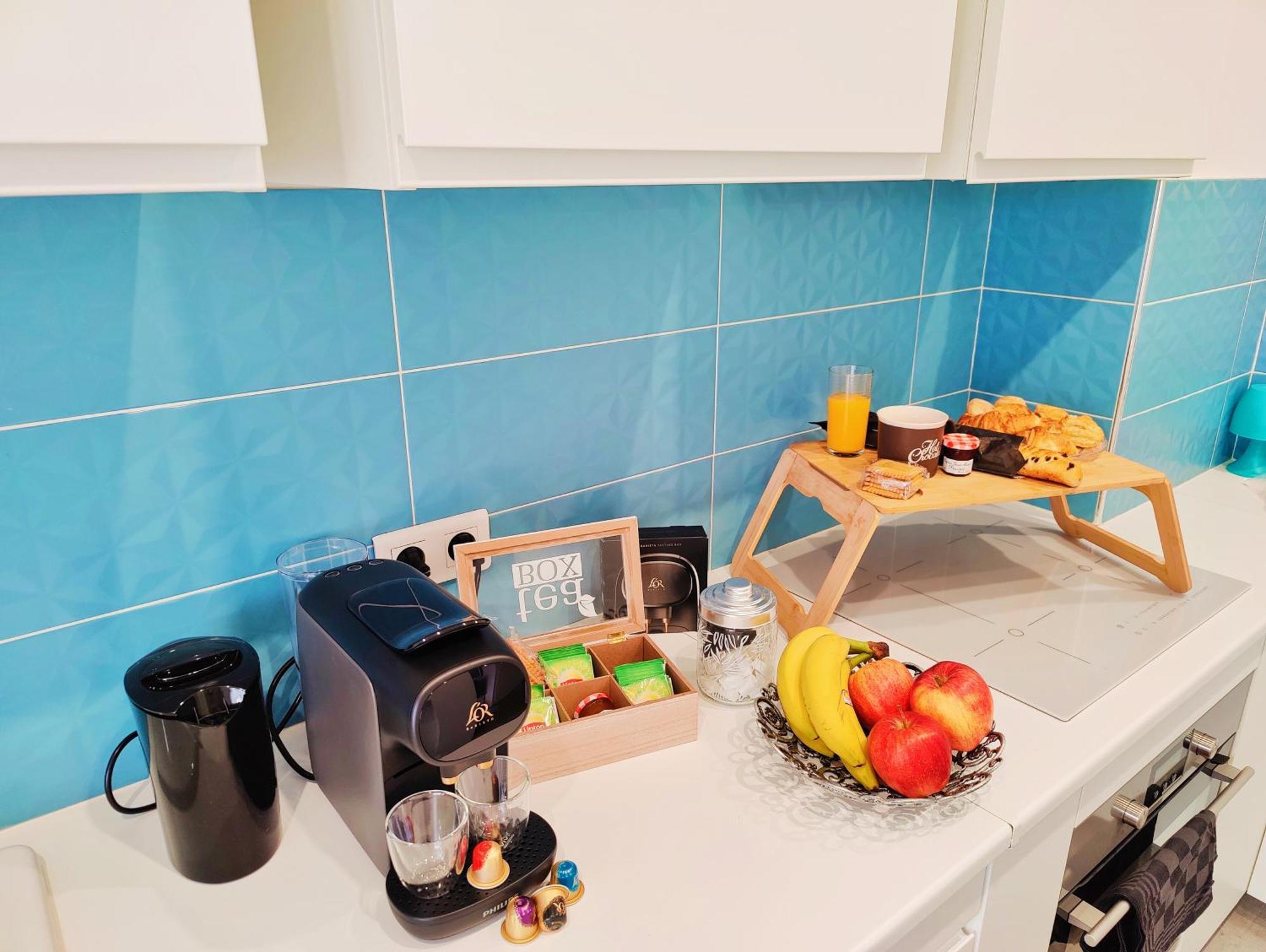 Metro A 2 Minutes Paris Centre Le Marais Apartment โรแมงวิลล์ ภายนอก รูปภาพ